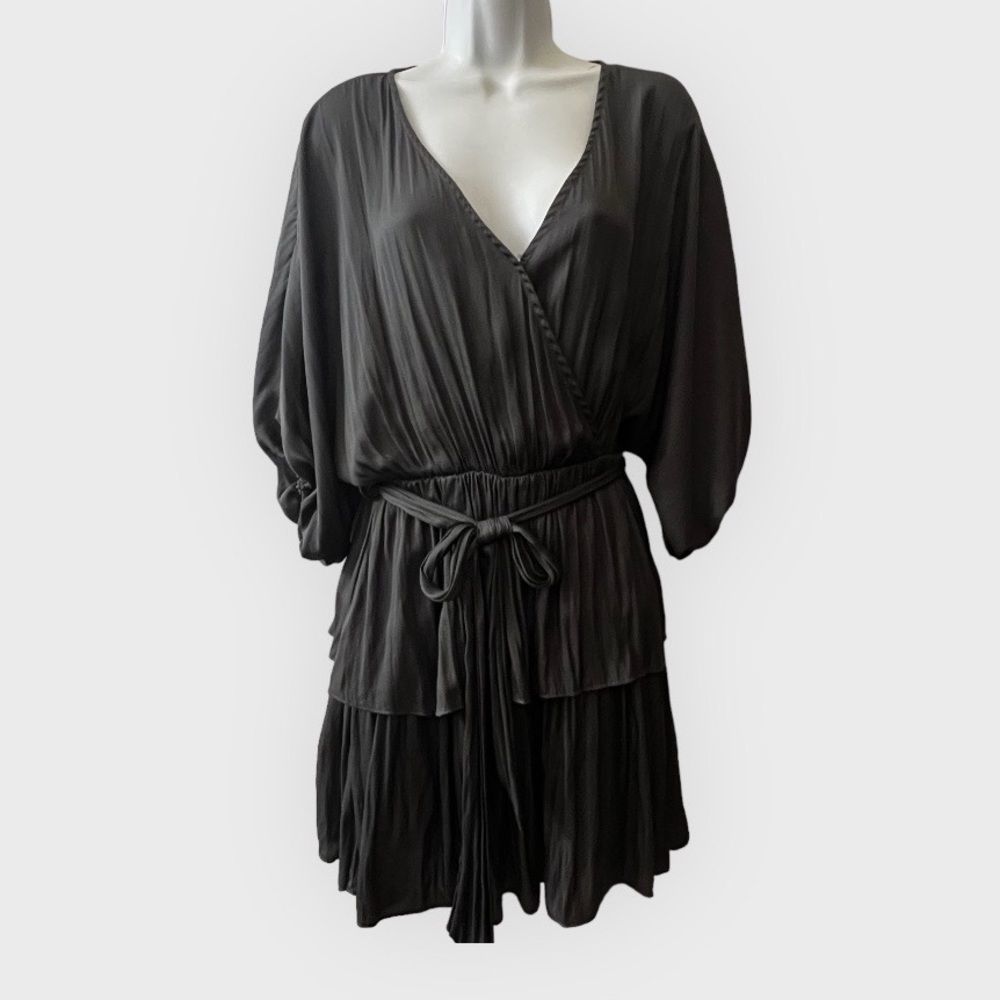 C’isa Gray tie waist dress size M